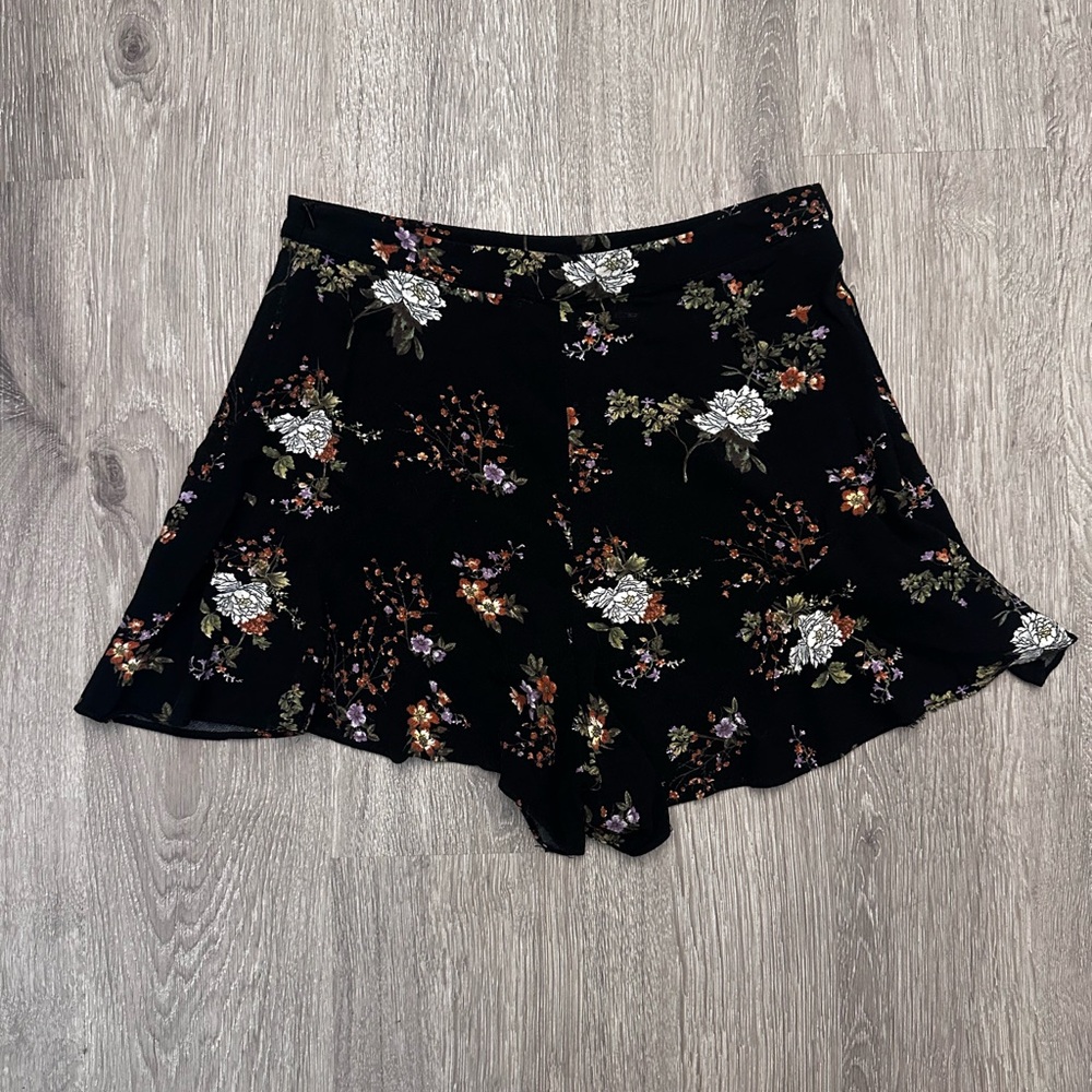 Floral Black Women's Shorts